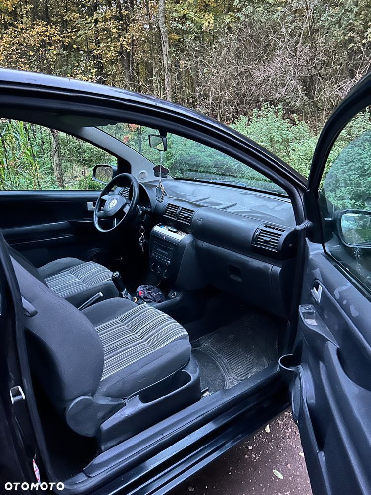 Volkswagen Fox 1.4 - 2