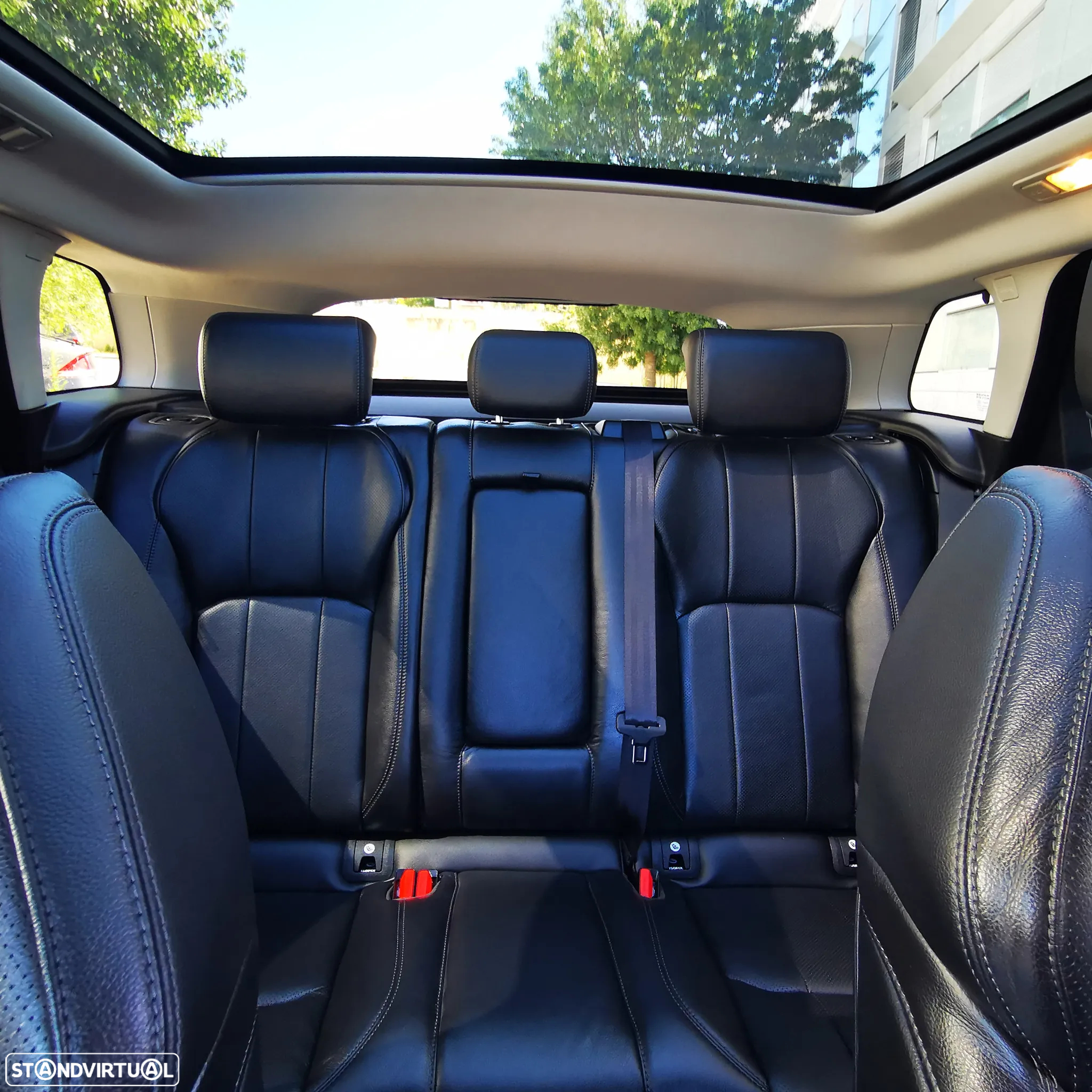 Land Rover Range Rover Evoque 2.0 eD4 SE Dynamic - 6
