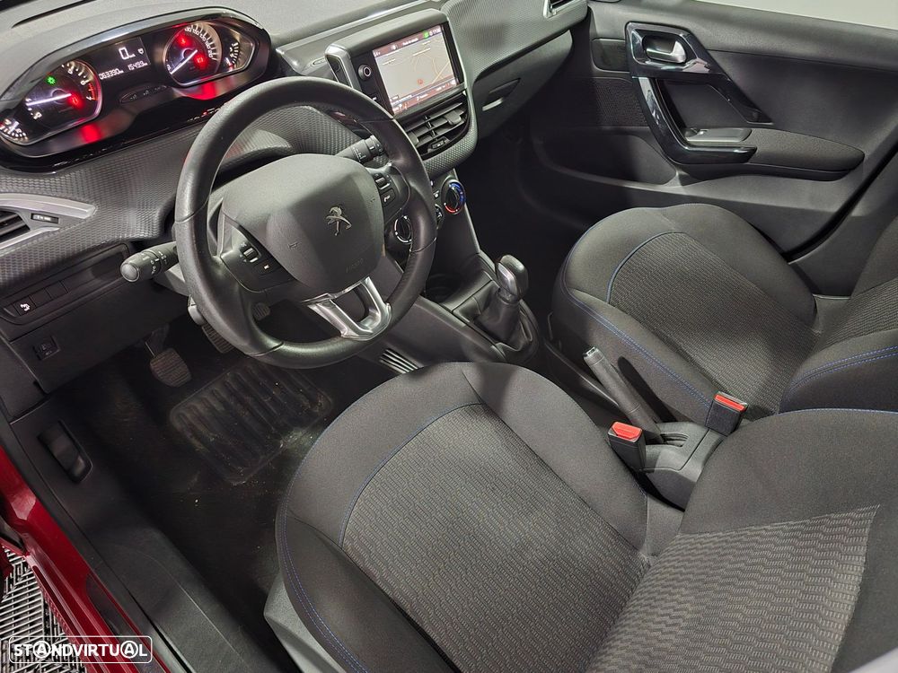 Peugeot 208 1.2 PureTech Style - 15