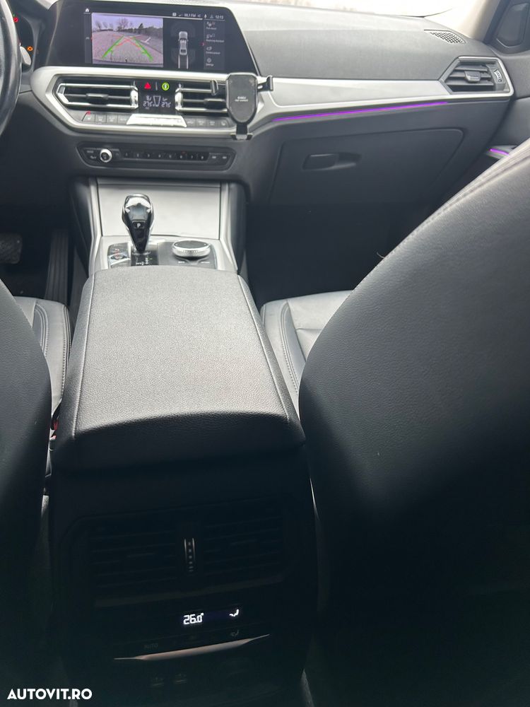 BMW Seria 3 320d xDrive AT Advantage - 21