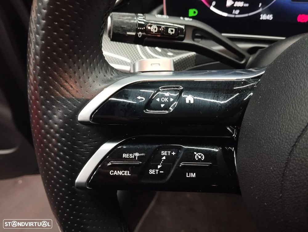 Mercedes-Benz C 300 d AMG Line - 24