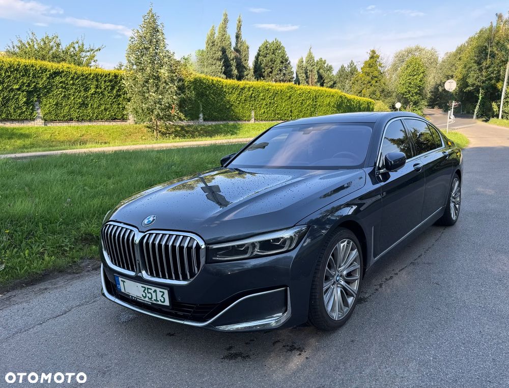 BMW Seria 7 740Li - 13