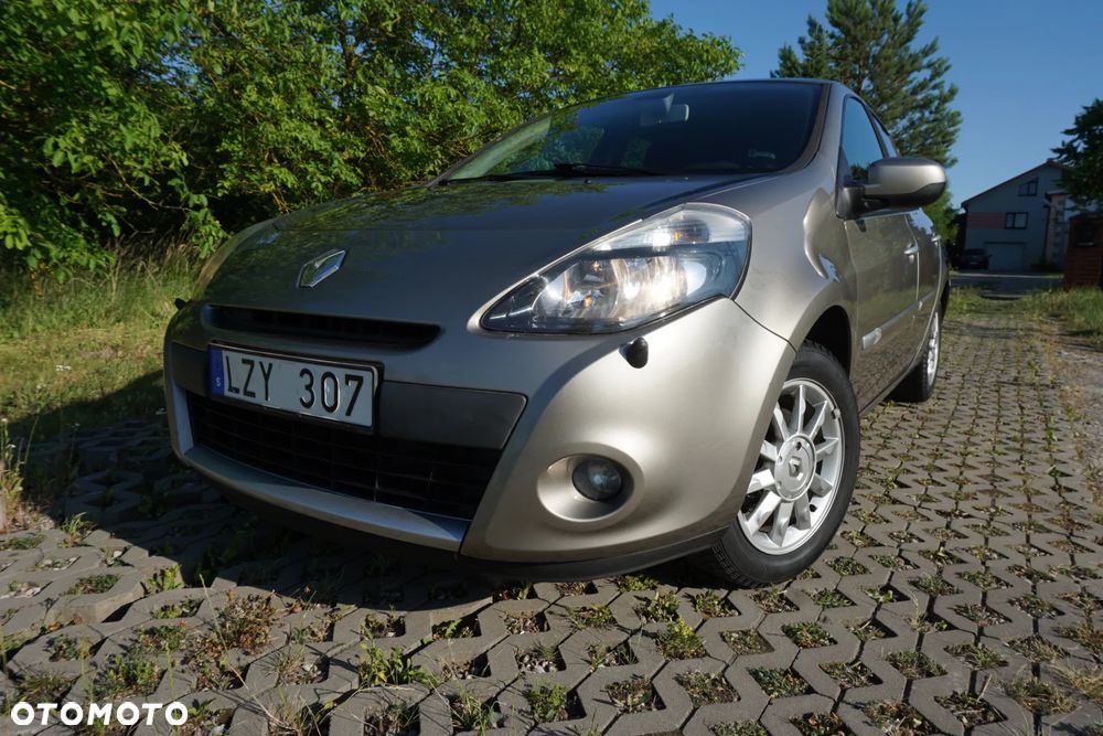 Renault Clio 1.2 16V 75 Expression - 23
