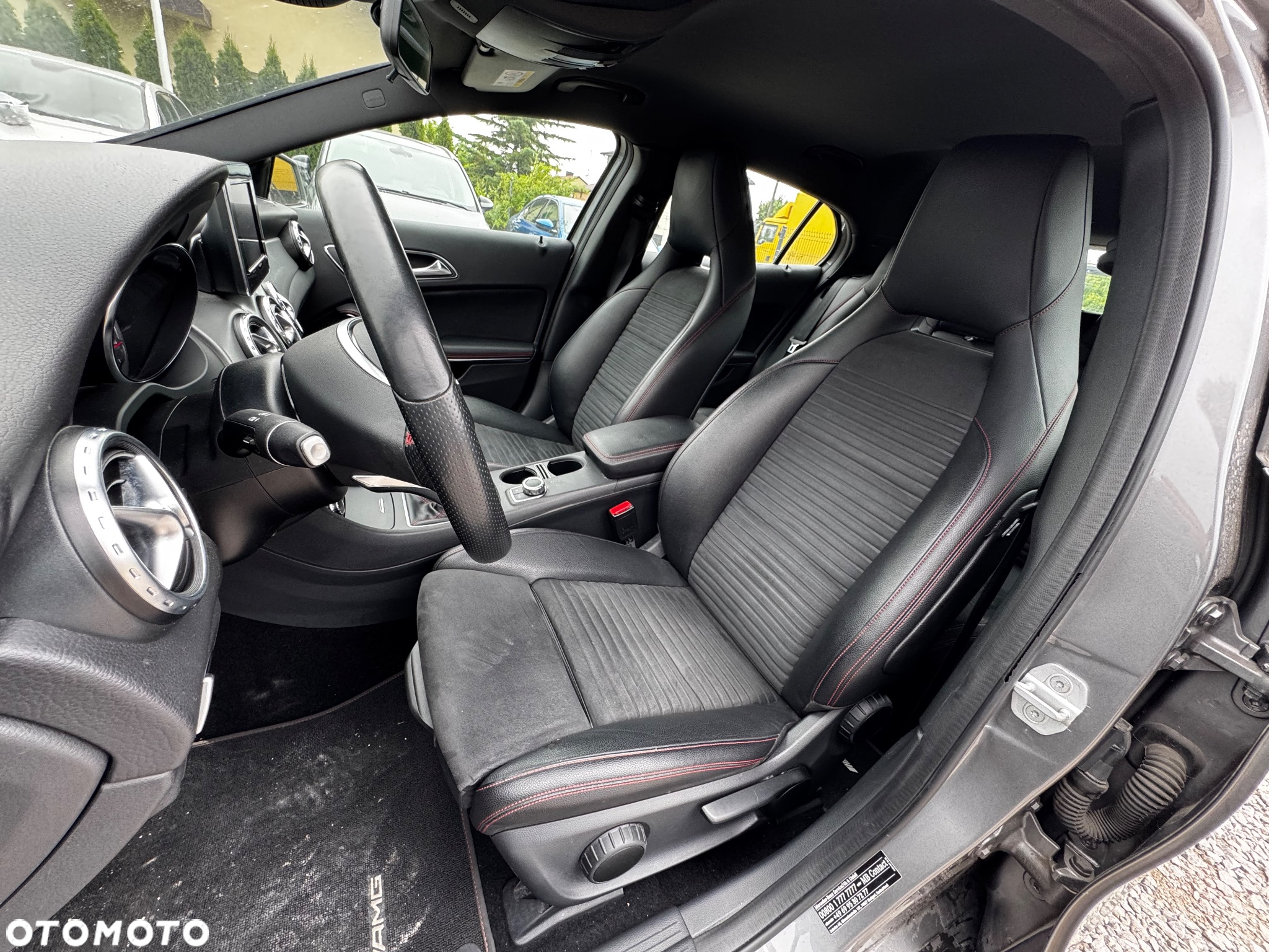 Mercedes-Benz GLA 250 AMG Line - 34