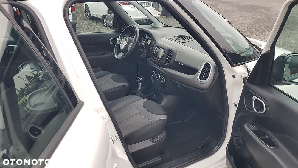 Fiat 500L 1.4 T-Jet Lounge - 24