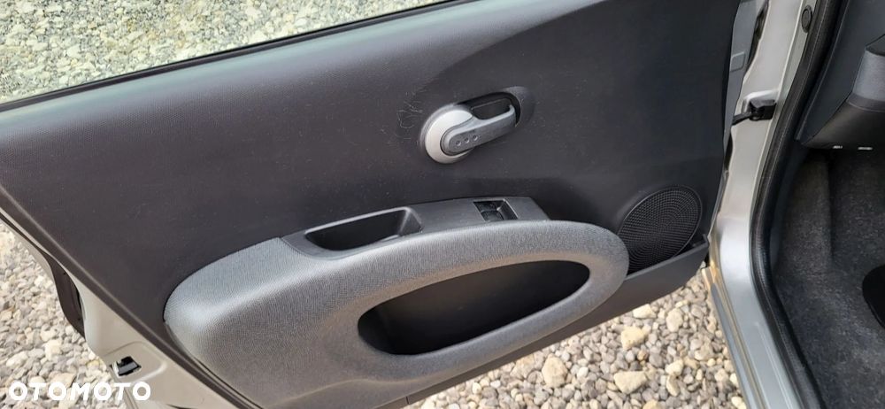 Nissan Micra 1.2 more - 13