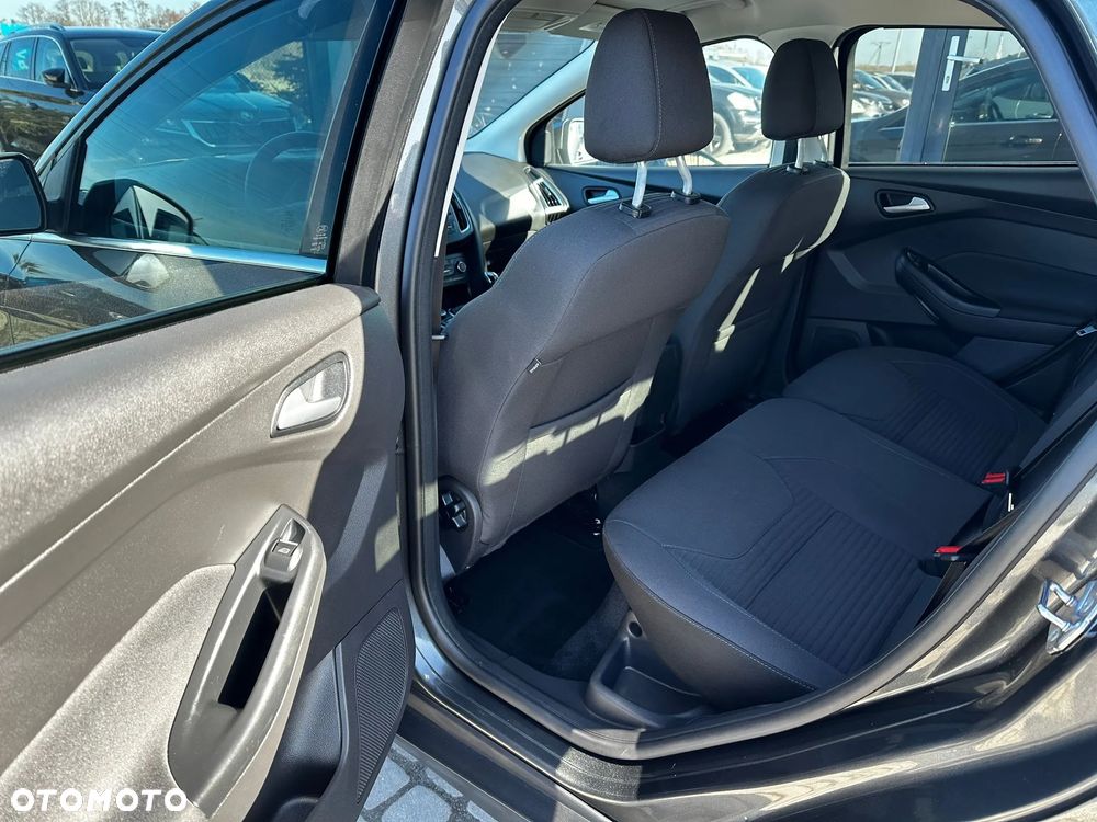Ford Focus - 15