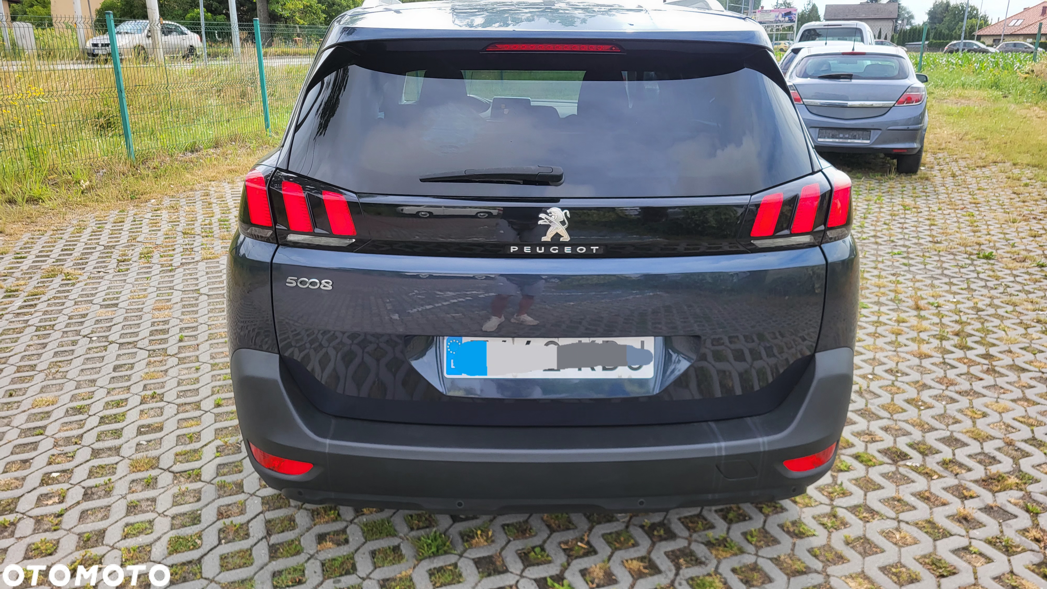Peugeot 5008 BlueHDI 120 EAT6 Active - 19