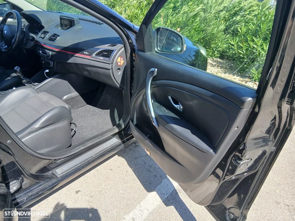 Renault Mégane Sport Tourer 1.5 dCi GT Line SS - 4