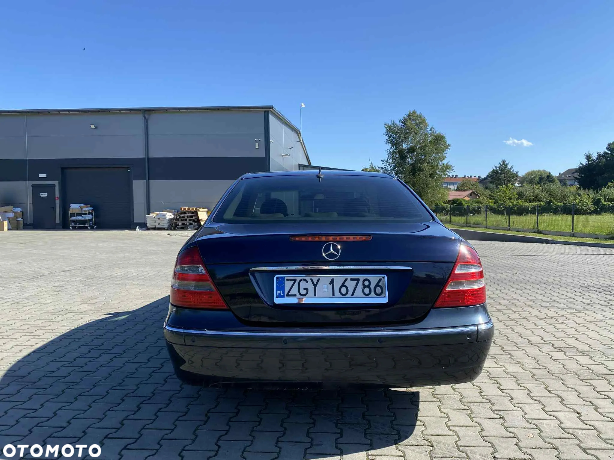 Mercedes-Benz Klasa E 240 4-Matic T Elegance - 6