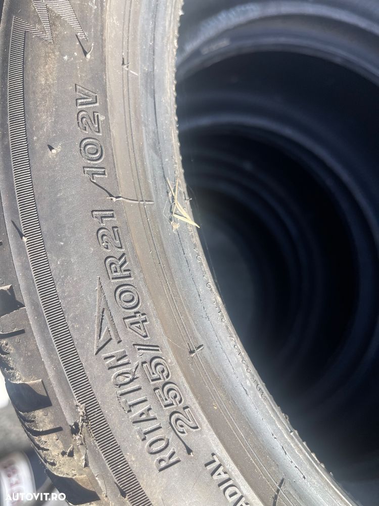 255 40 21 Bridgestone iarnă - 5