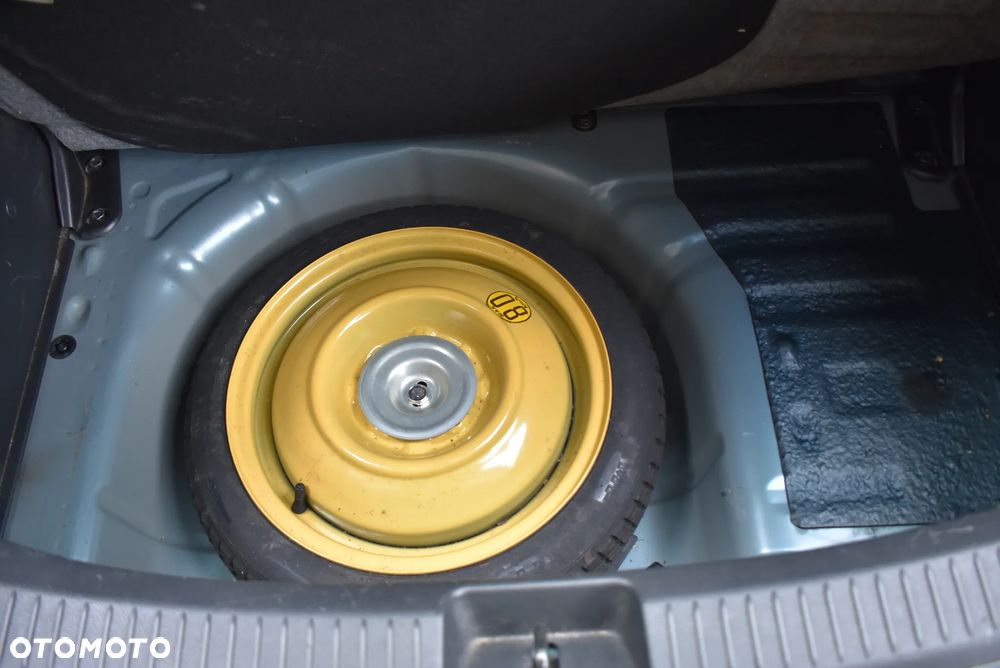 Mazda 2 1.3 MZR Active - 21