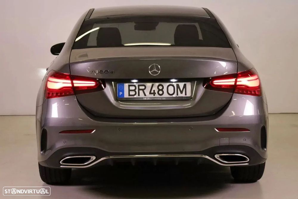 Mercedes-Benz A 180 Limousine - 16