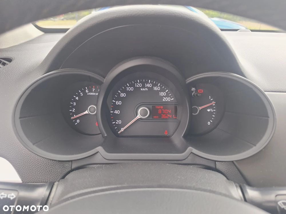 Kia Picanto 1.0 Dream Team Edition - 17