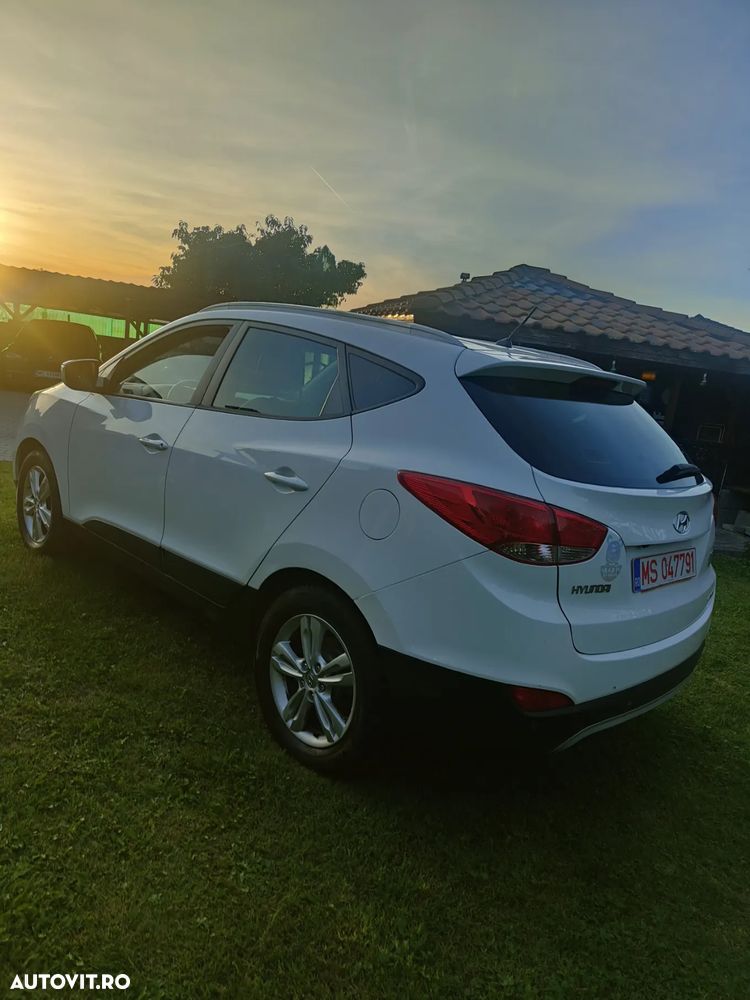 Hyundai ix35 2.0 CRDI 4WD Comfort - 4