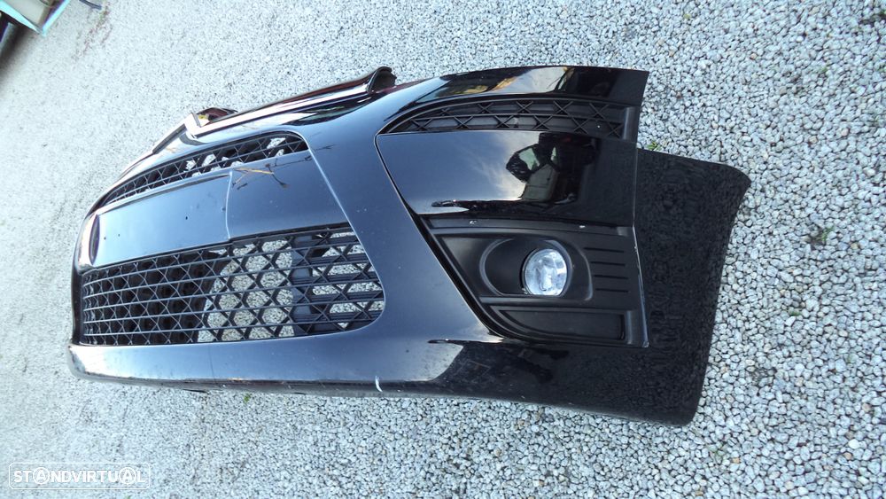 Parachoques frente Citroen Picasso ano 2010 - 9