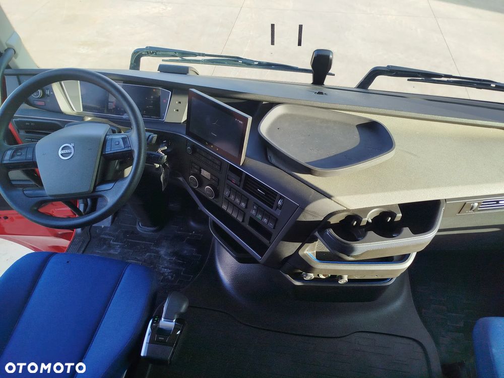 Volvo - 12