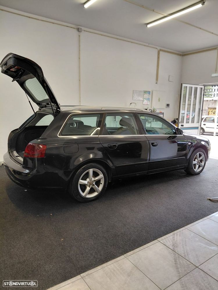 Audi A4 Avant 2.0 TDi - 9