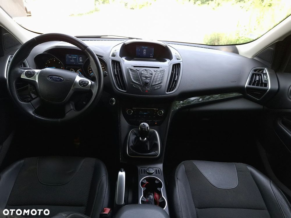 Ford Kuga 2.0 TDCi 2x4 Titanium - 13