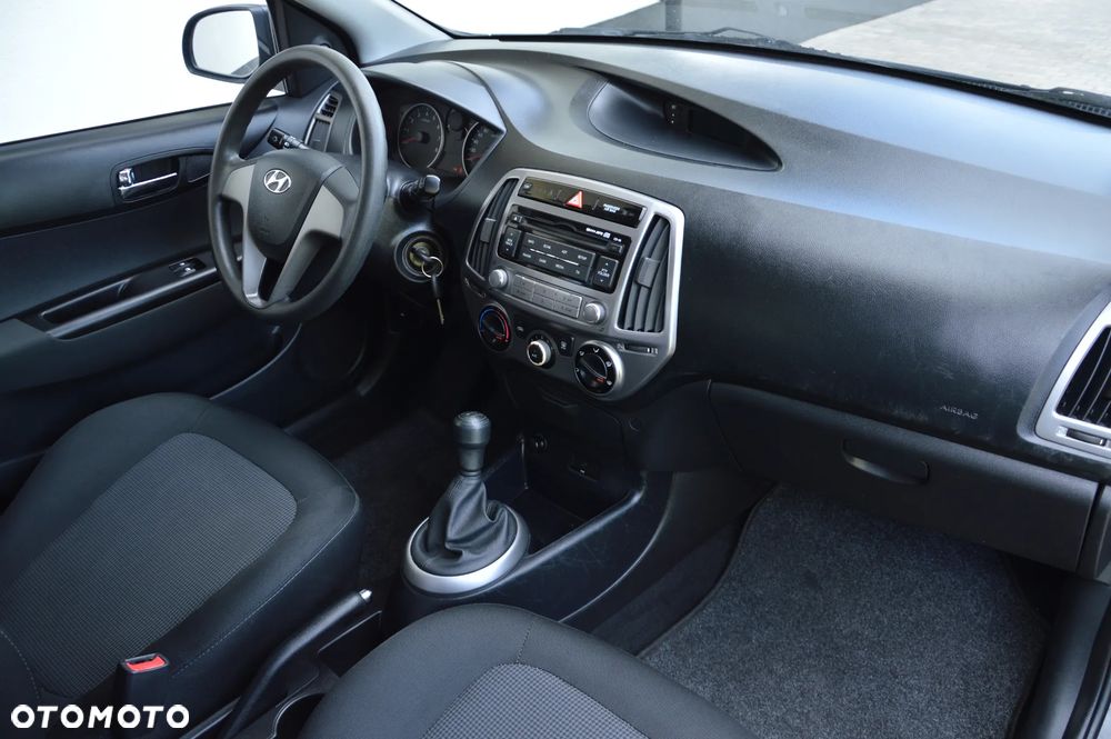 Hyundai i20 - 16