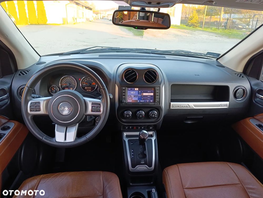 Jeep Compass 2.0 4x2 Limited - 21