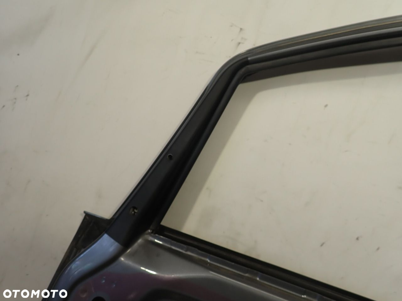 DRZWI PRAWY PRZÓD OPEL ZAFIRA B 1.9 - 16