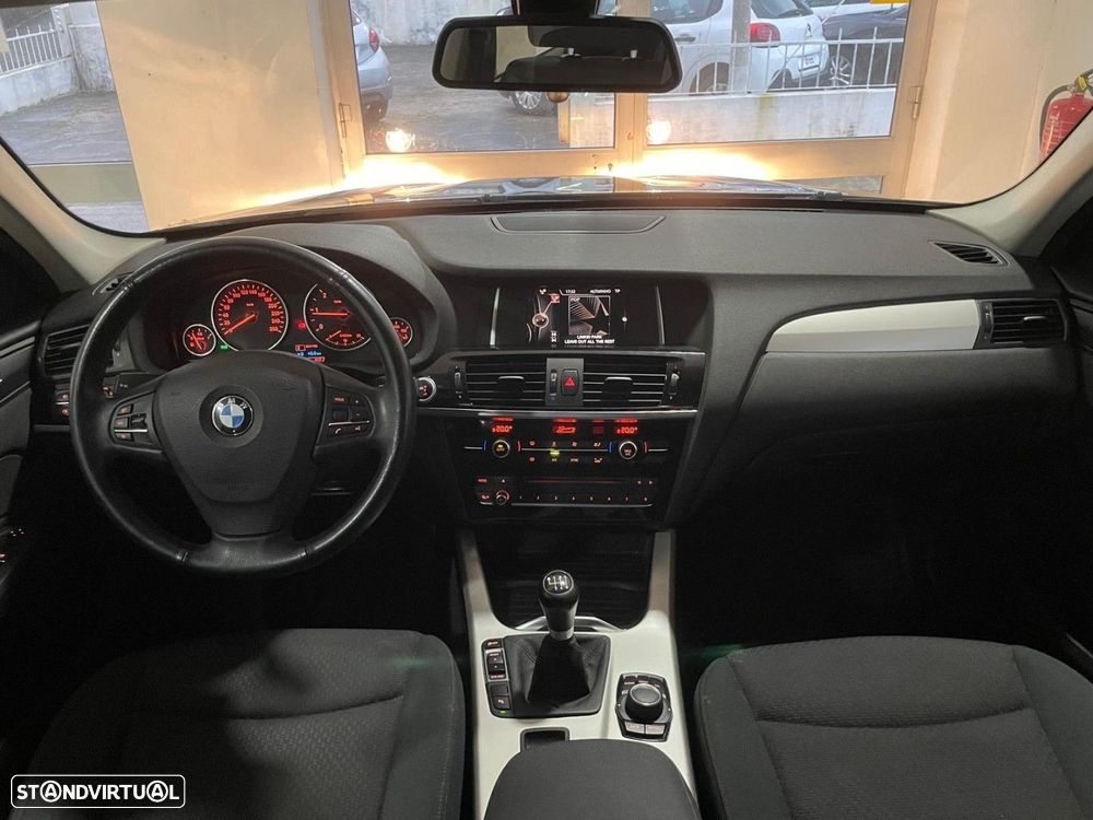 BMW X3 18 d sDrive Advantage - 8