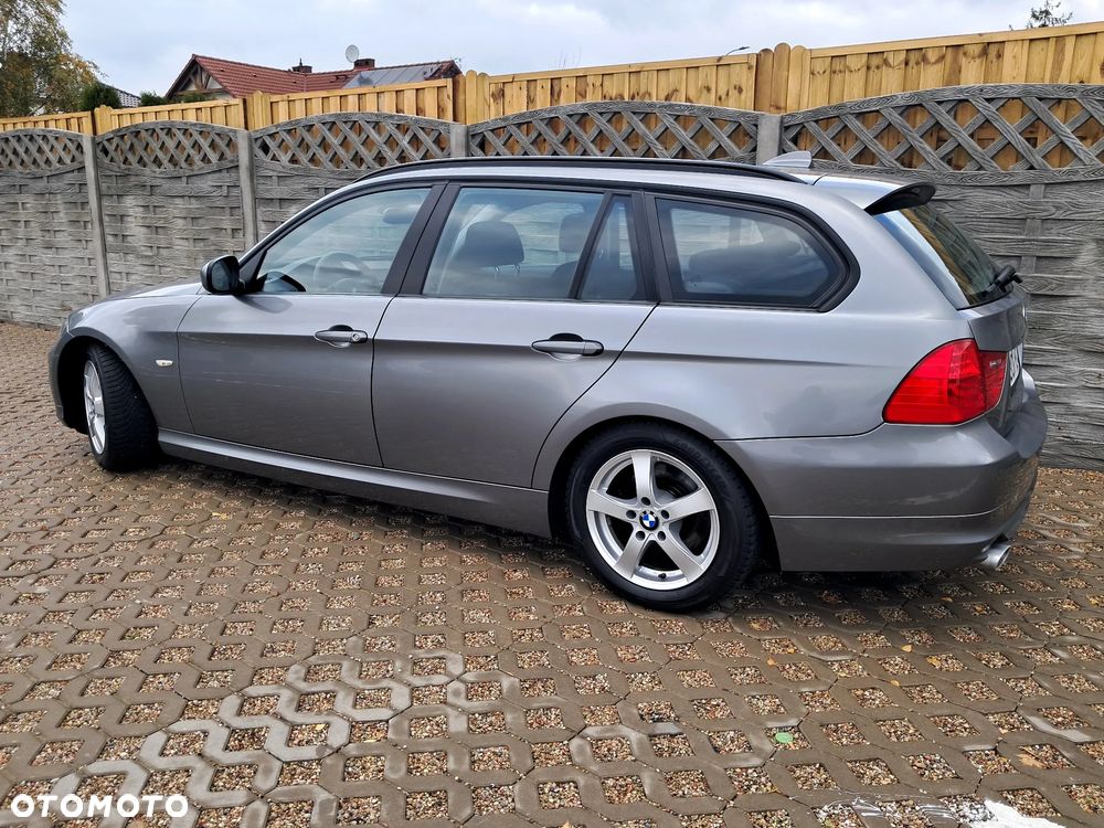 BMW Seria 3 320d - 16