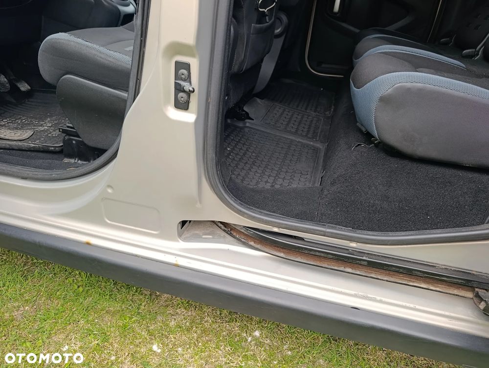 Citroën Berlingo 1.6 HDi XTR - 10