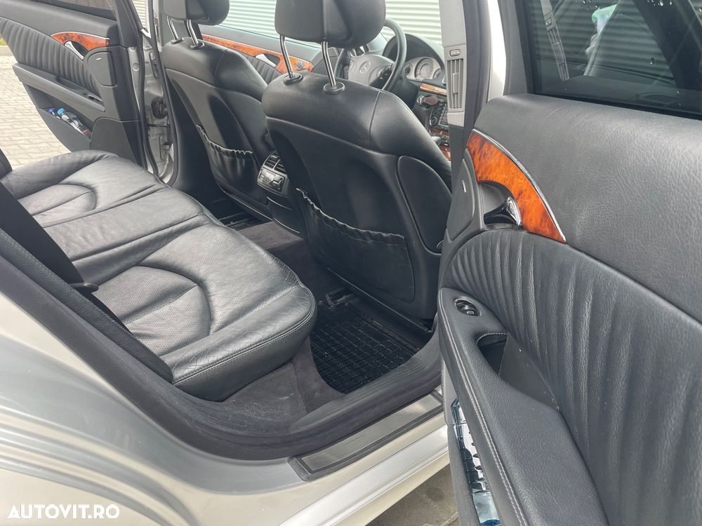 Mercedes-Benz E - 15