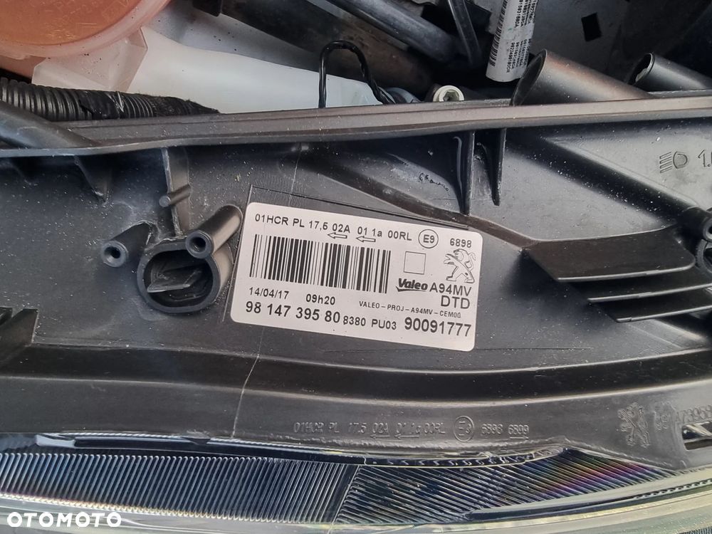 Peugeot 2008 BlueHDi FAP 120 STOP & START Crossway - 38