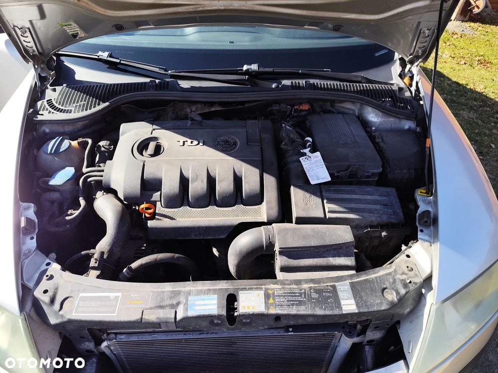 Skoda Octavia 2.0 TDI DPF Ambiente - 8