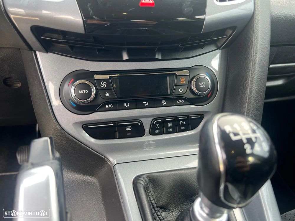 Ford Focus SW 1.6 TDCi Titanium - 8