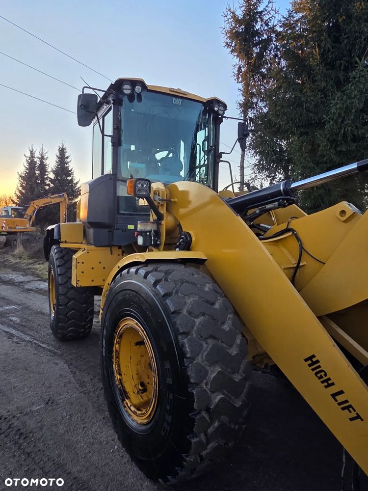 Caterpillar 926M - 3