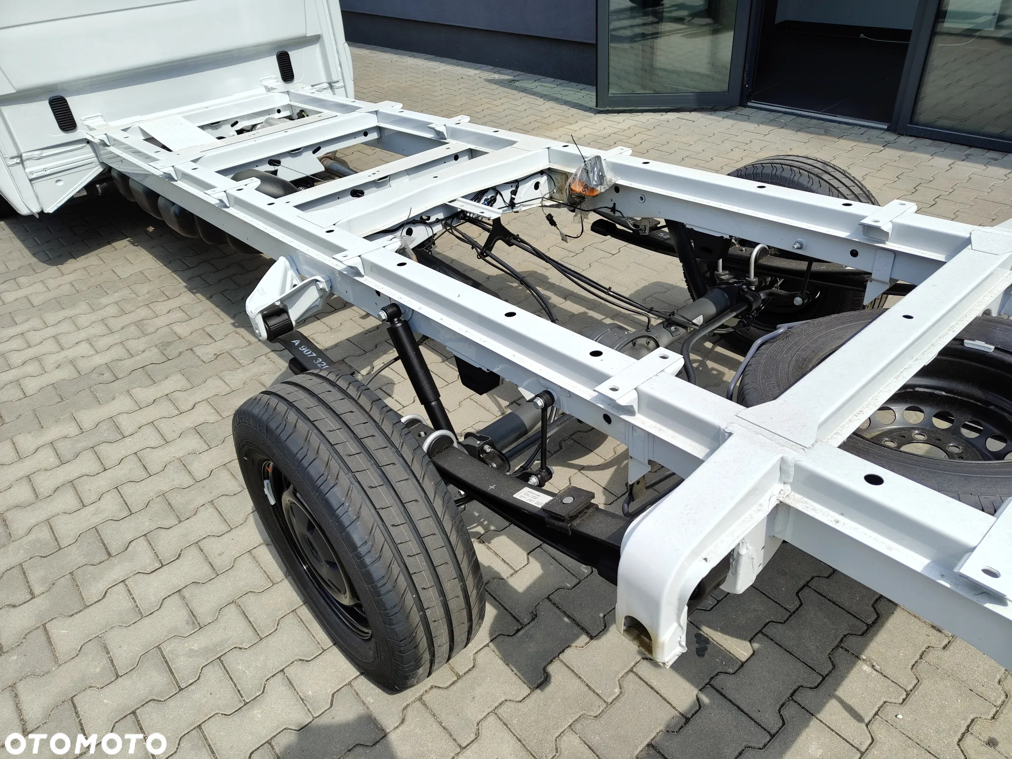 Mercedes-Benz Sprinter - 8