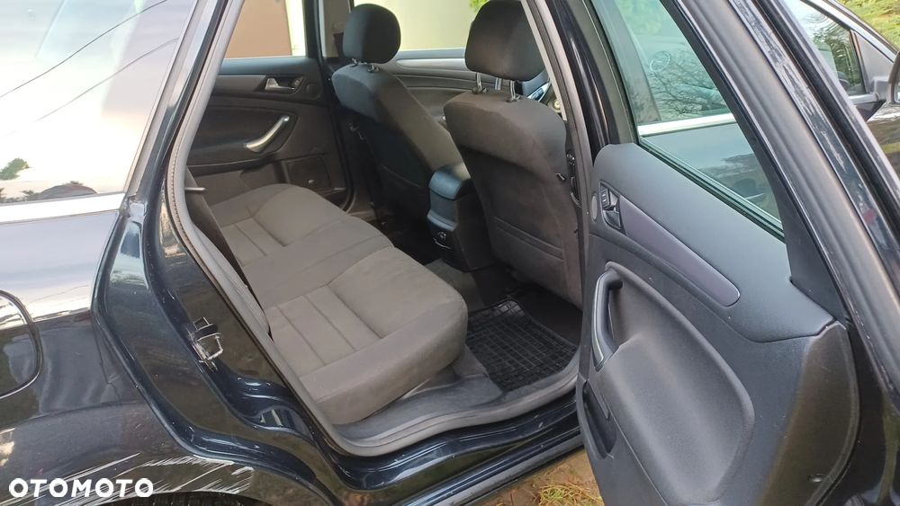 Ford Mondeo 2.0 EcoBoost Titanium - 10