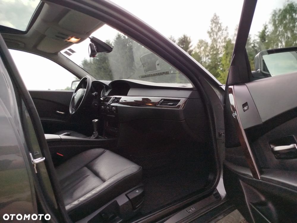 BMW Seria 5 - 24