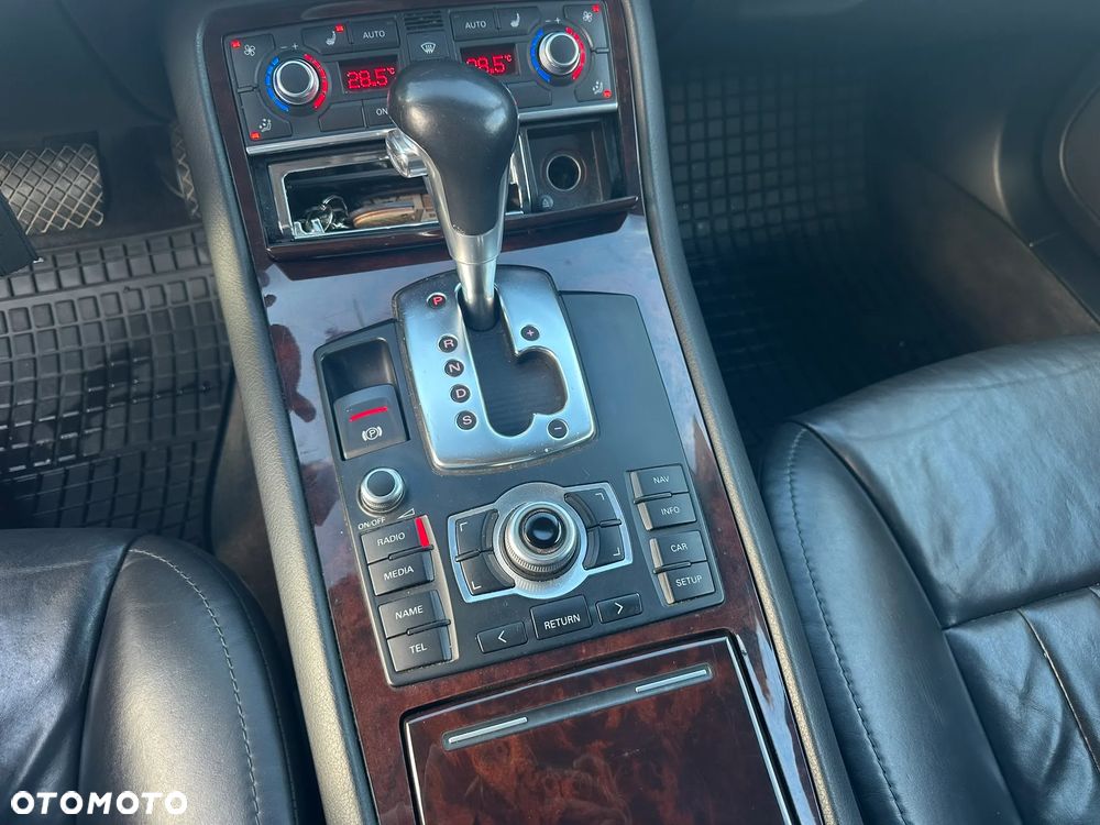 Audi A8 3.0 TDI Quattro - 10