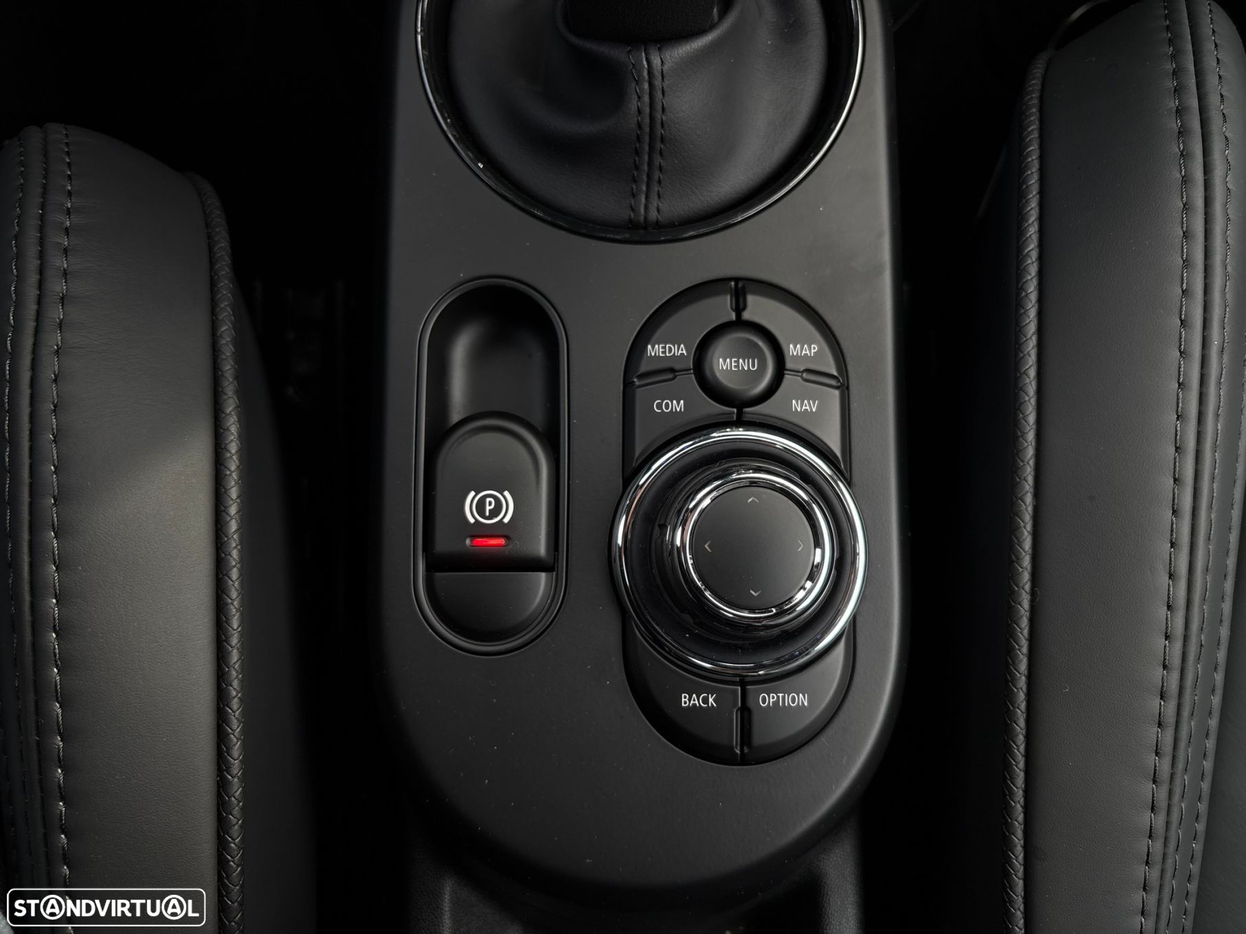 MINI 3 Portas Cooper SE Premium Yours - 38
