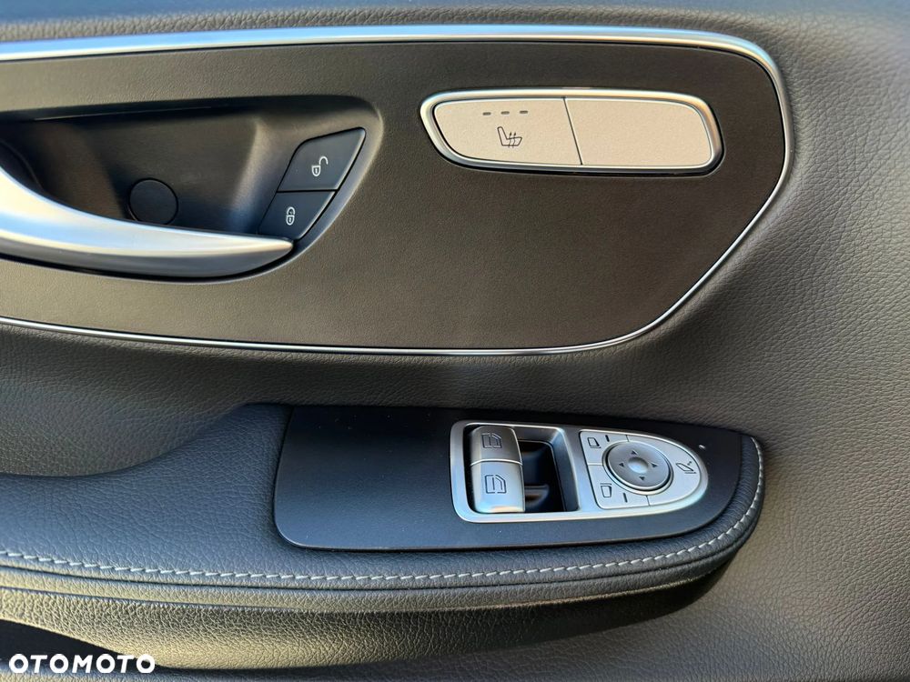 Mercedes-Benz Klasa V 250 d extralang 9G-TRONIC Avantgarde - 19
