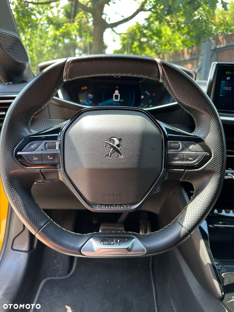 Peugeot 208 GT Line - 12