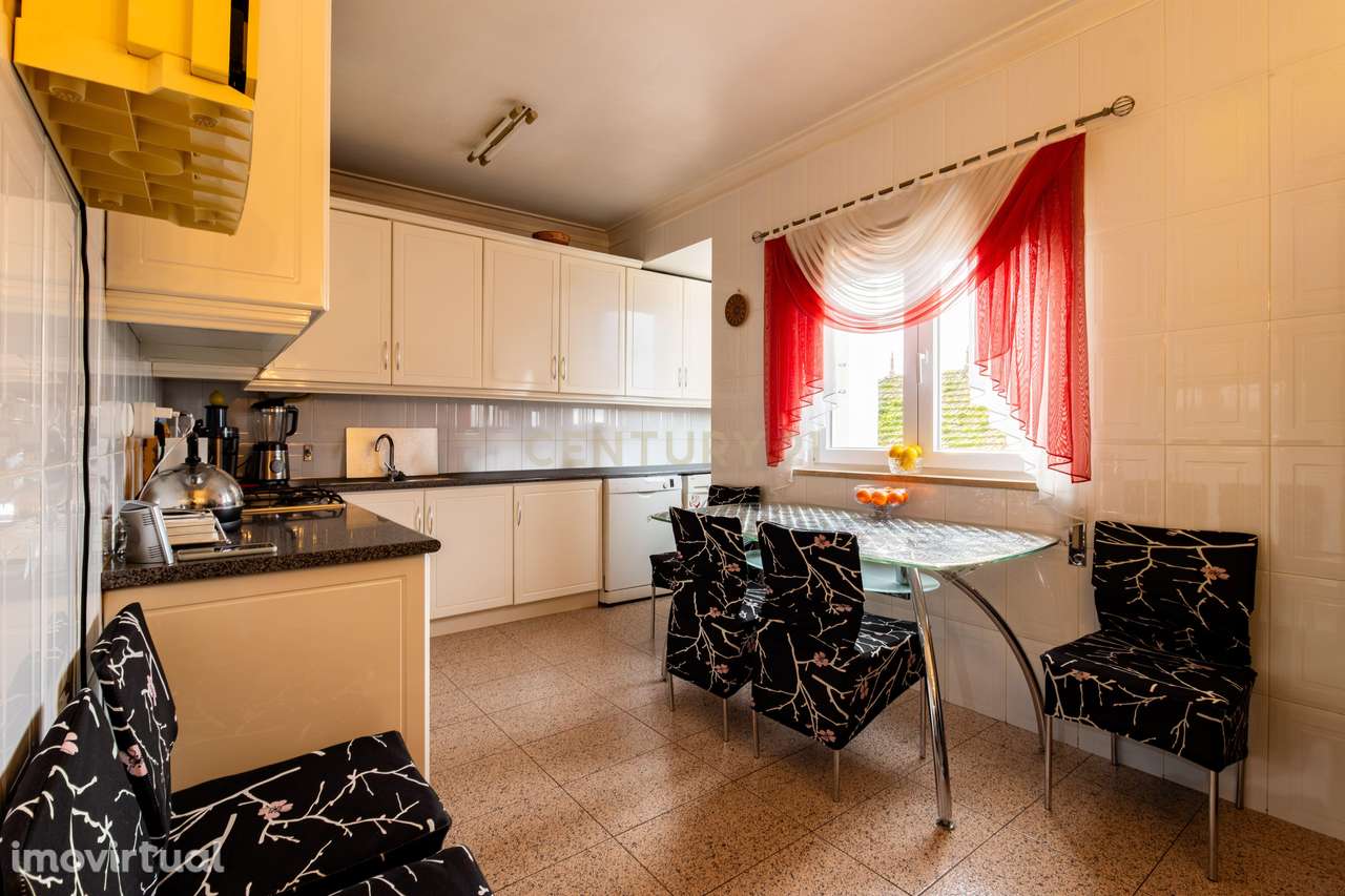 Apartamento T3 com garagem e sótao, em Leiria - Grande imagem: 2/29