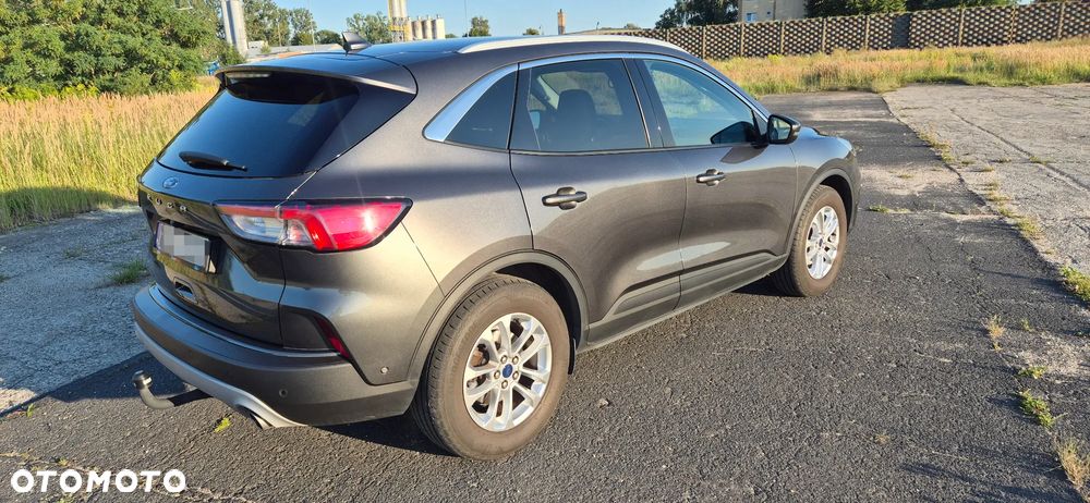 Ford Kuga 1.5 EcoBoost FWD Titanium - 4