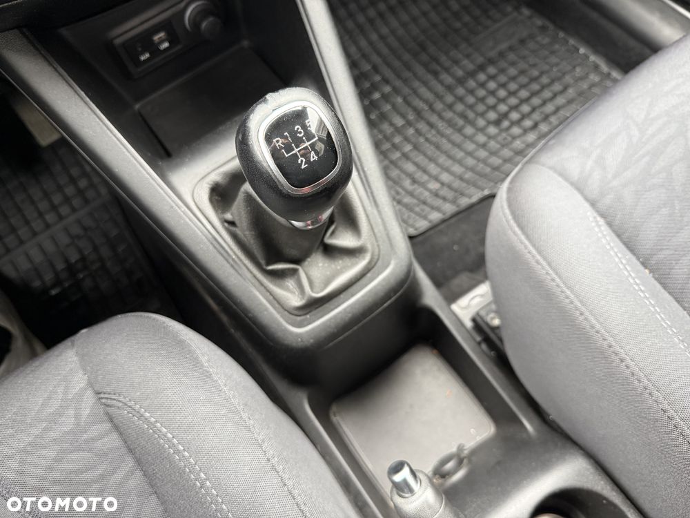 Hyundai ix20 1.4 blue YES Silver - 27