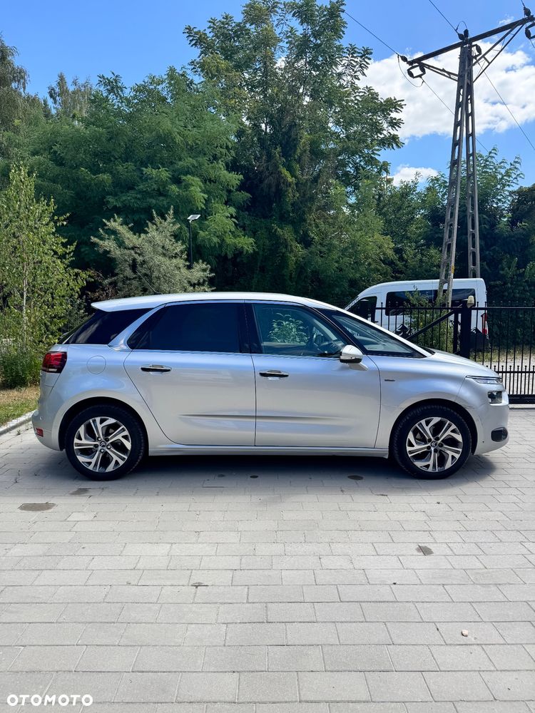 Citroën C4 Picasso 1.6 e-HDi Exclusive - 4