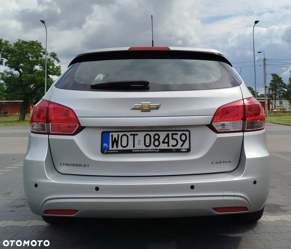 Chevrolet Cruze 1.6 LS - 5