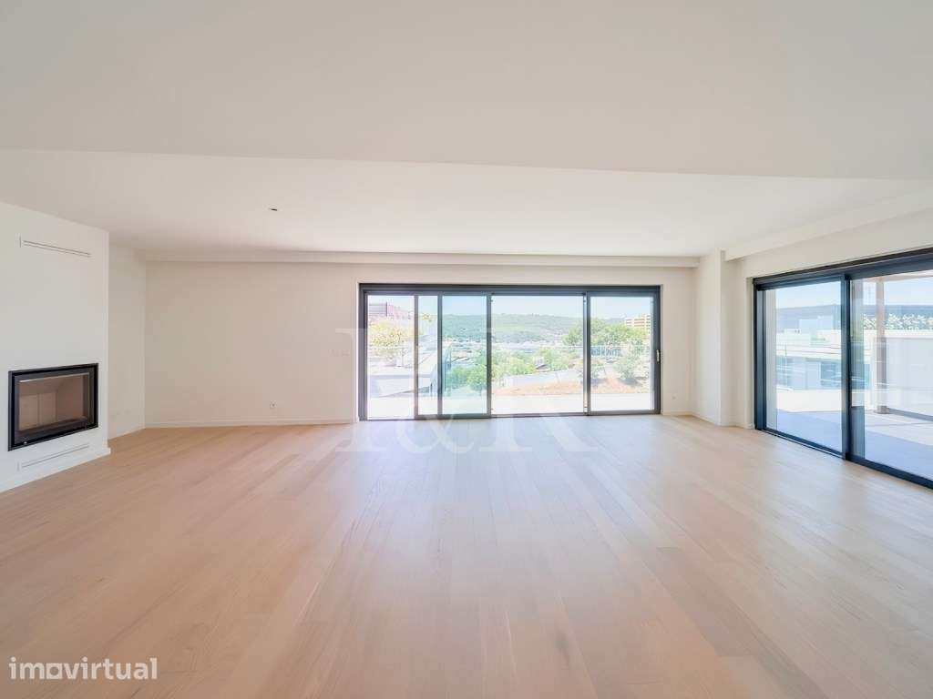 Penthouse T4 com terraço e piscina na Praça de Espanha - Grande imagem: 5/120