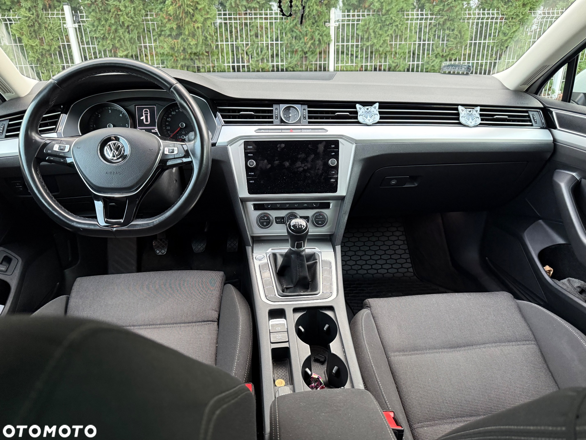 Volkswagen Passat 2.0 TDI SCR Comfortline - 8