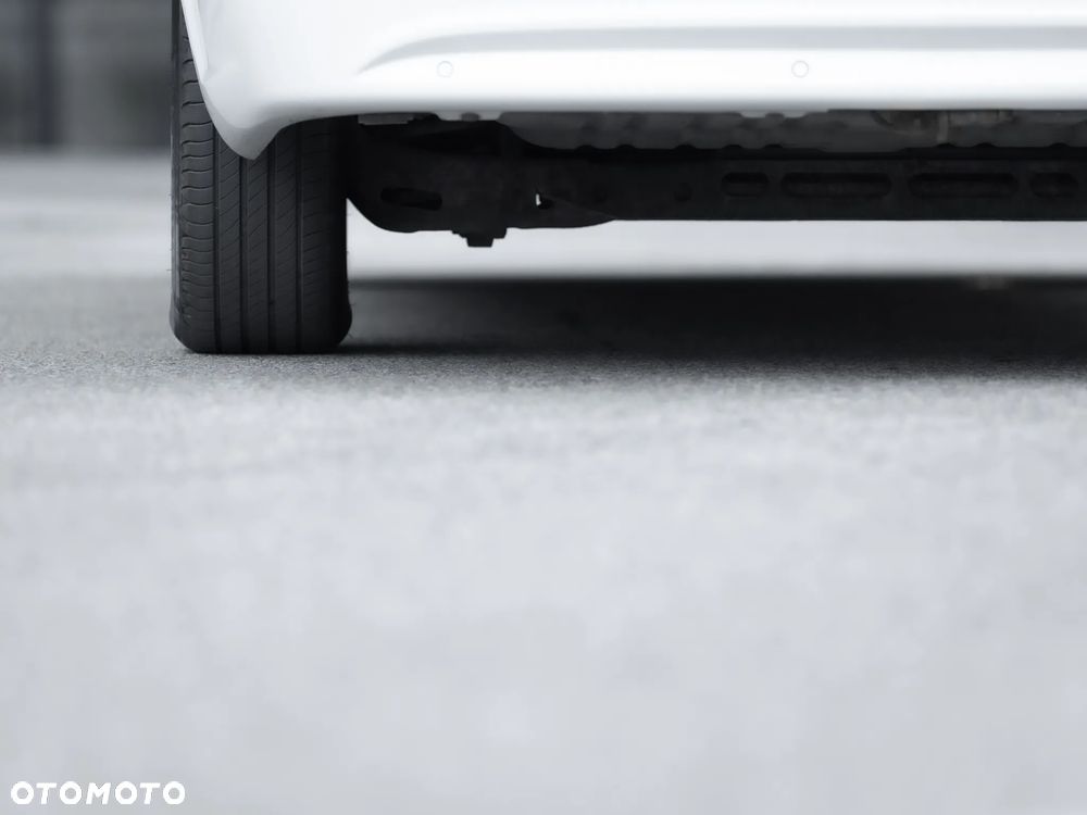 Lancia Voyager 3.6 Platinum - 41