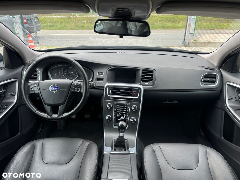 Volvo V60 DRIVe - 23